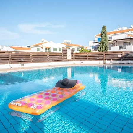 Salonica Two Bedroom Kapparis Апартаменты *
